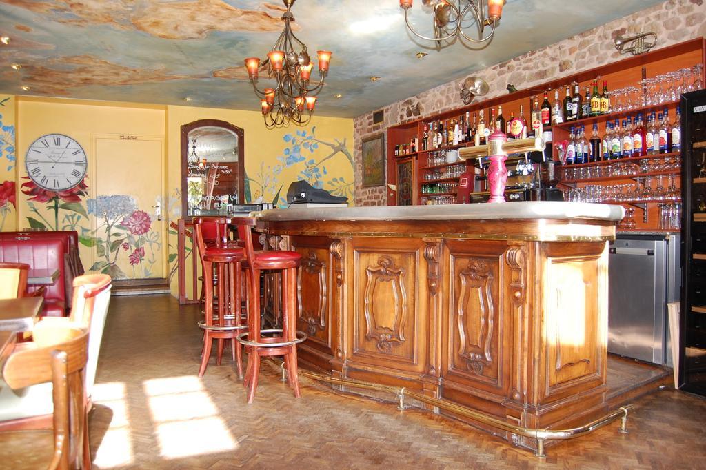 Hotel Restaurant La Belle Epoque Le Creusot Bagian luar foto